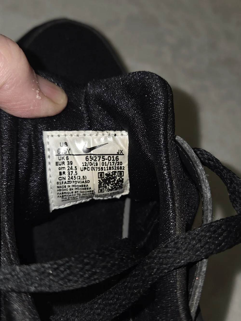 Nike little wear